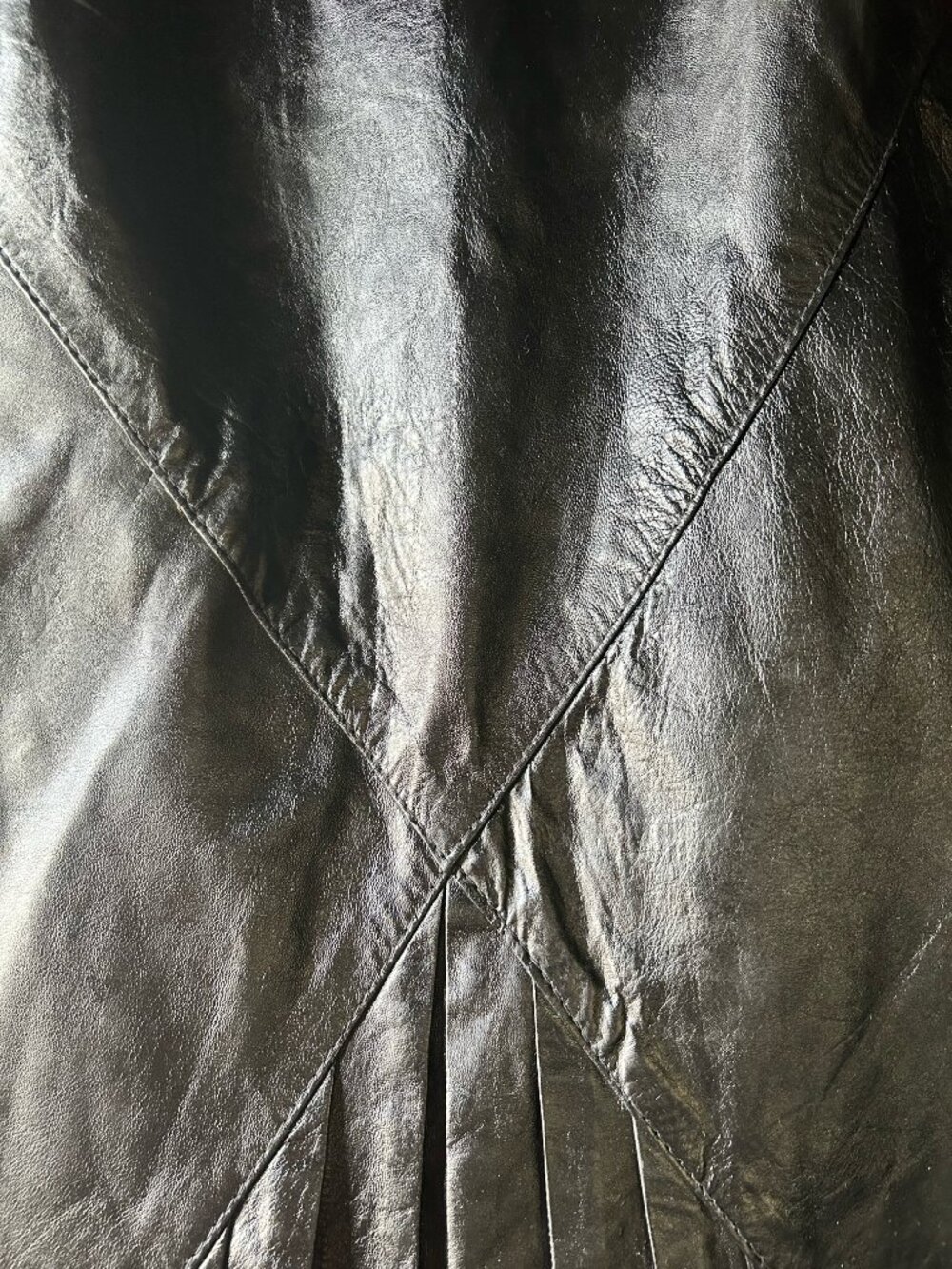 Leather 2000 Vintage 90s Black Leather Pencil Skirt with Front Pleat Detail SZ 2 - Picture 2 of 16